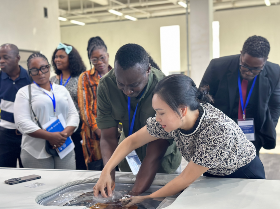 利比里亞外交官員能力建設研修班一行到訪海扶醫(yī)療